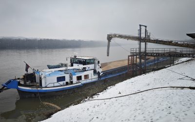 Solt terményrakodó kikötő
