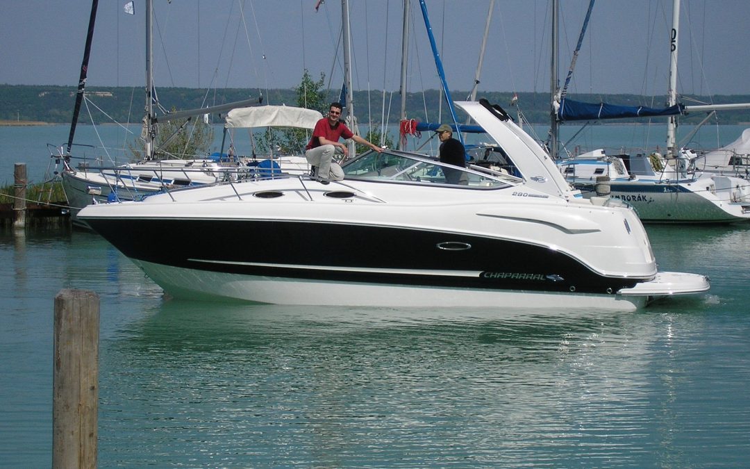 CHAPARRAL 290 SIGNATURE motoros kishajó