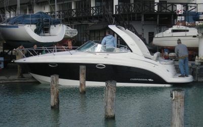CHAPARRAL 270 SIGNATURE motoros kishajó